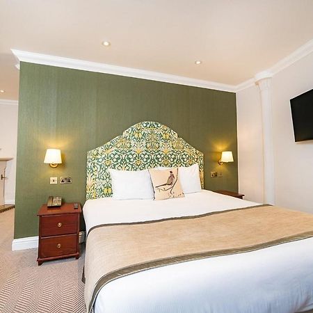 The Elvetham Hotel Hartley Wintney Extérieur photo