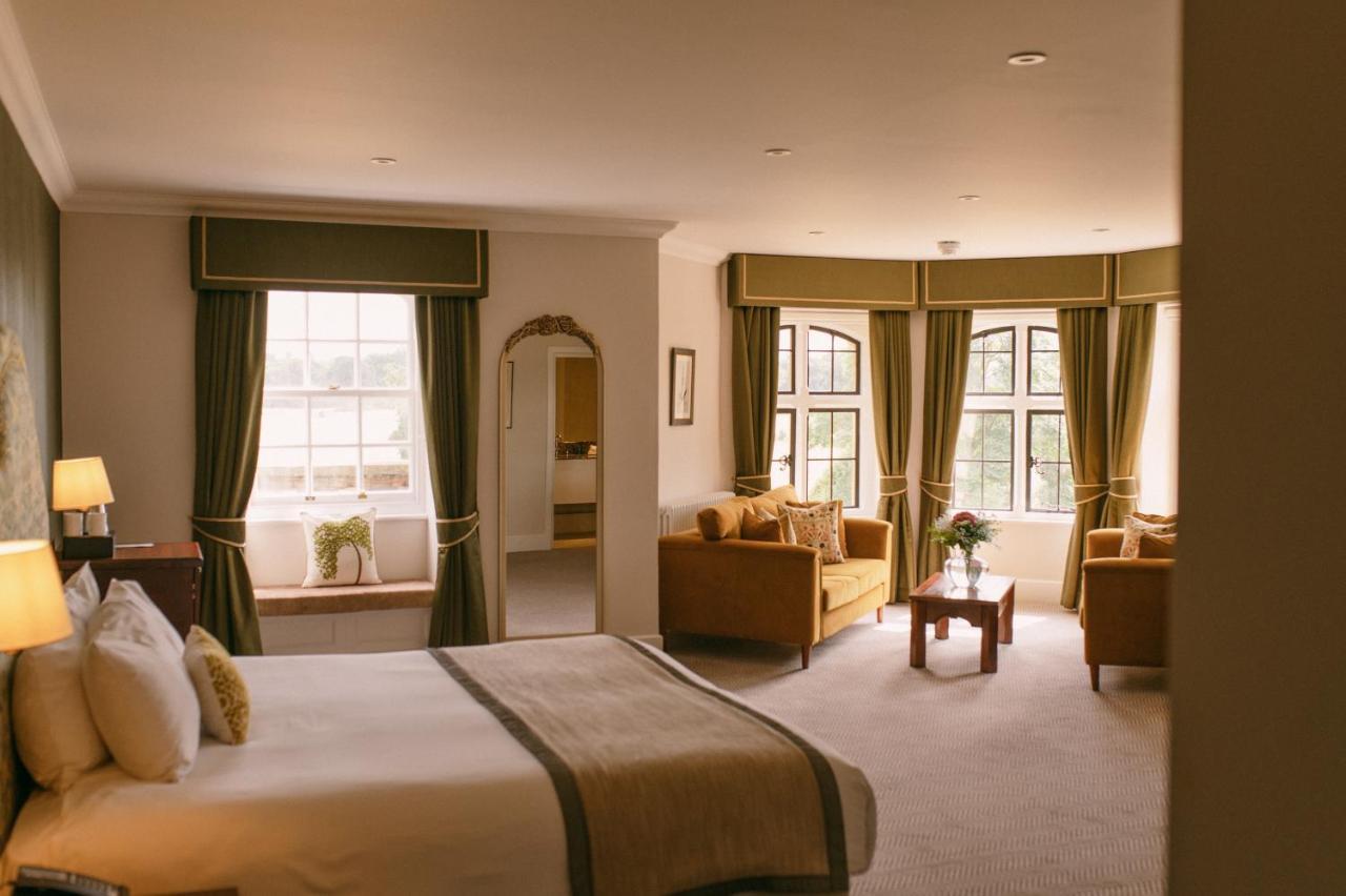 The Elvetham Hotel Hartley Wintney Extérieur photo