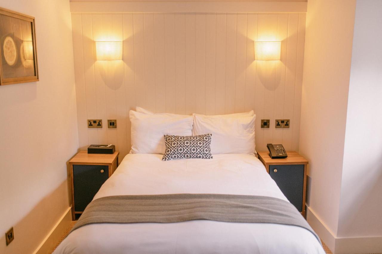 The Elvetham Hotel Hartley Wintney Extérieur photo