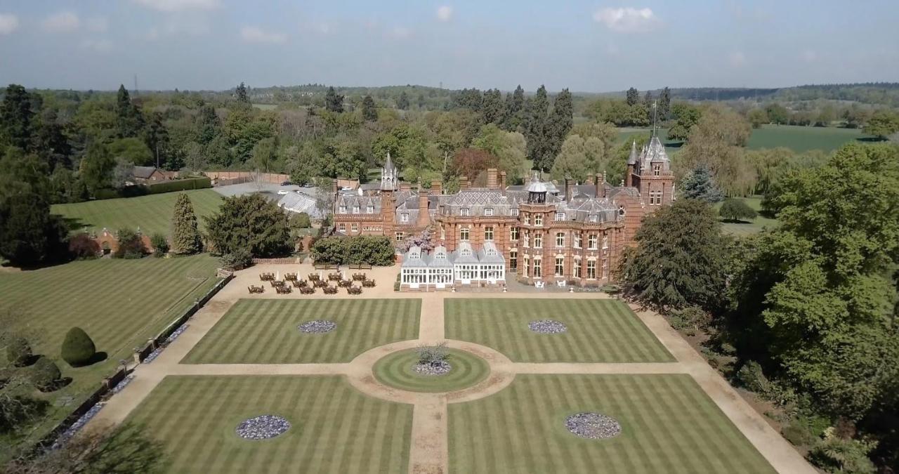 The Elvetham Hotel Hartley Wintney Extérieur photo