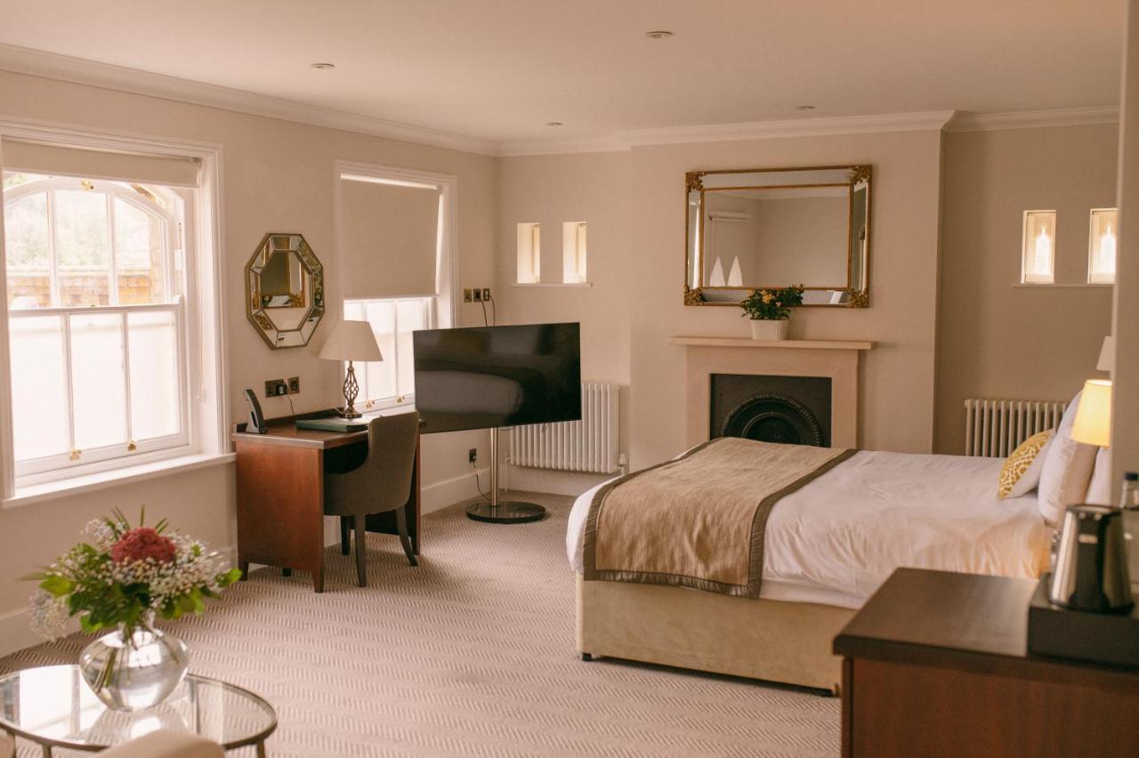 The Elvetham Hotel Hartley Wintney Extérieur photo