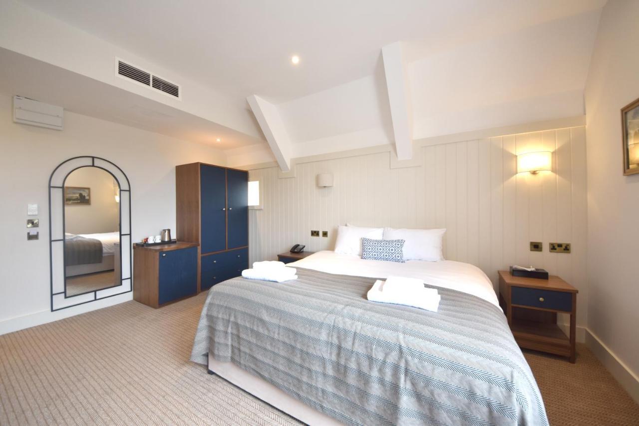 The Elvetham Hotel Hartley Wintney Extérieur photo