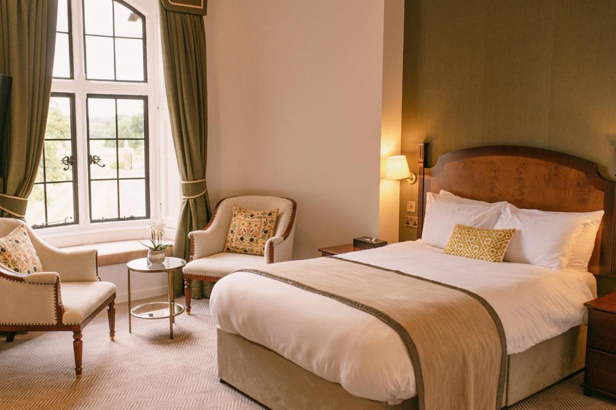 The Elvetham Hotel Hartley Wintney Extérieur photo