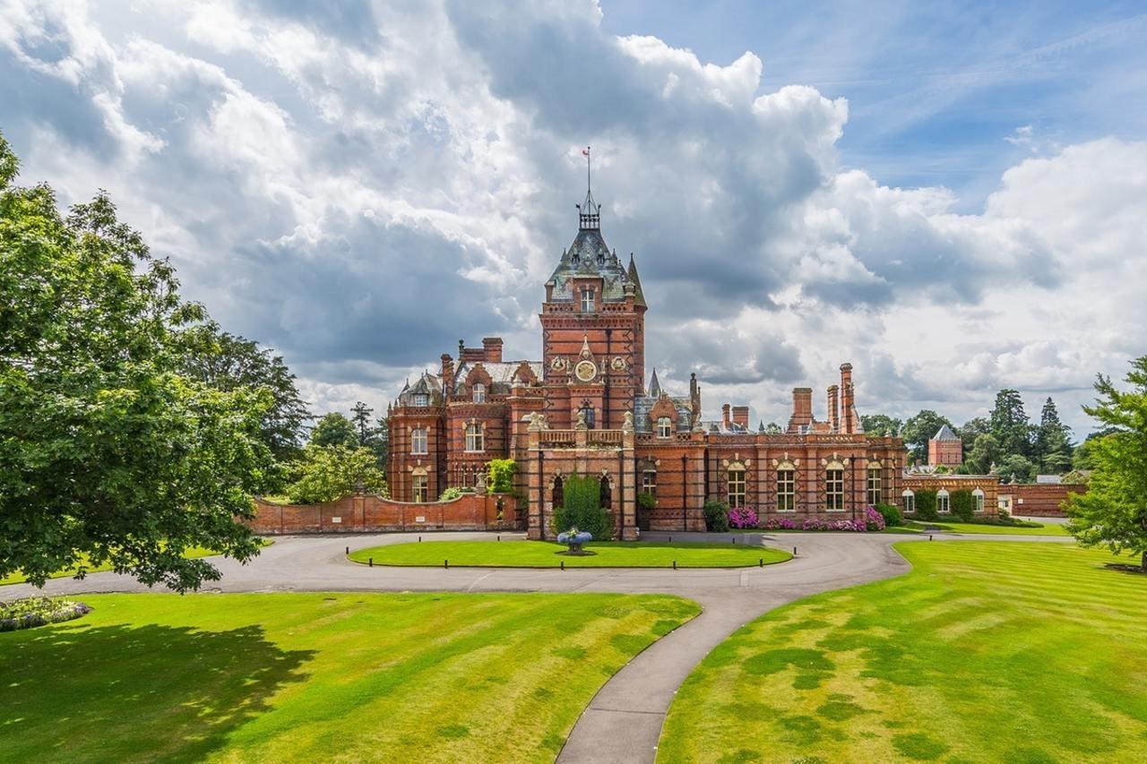 The Elvetham Hotel Hartley Wintney Extérieur photo